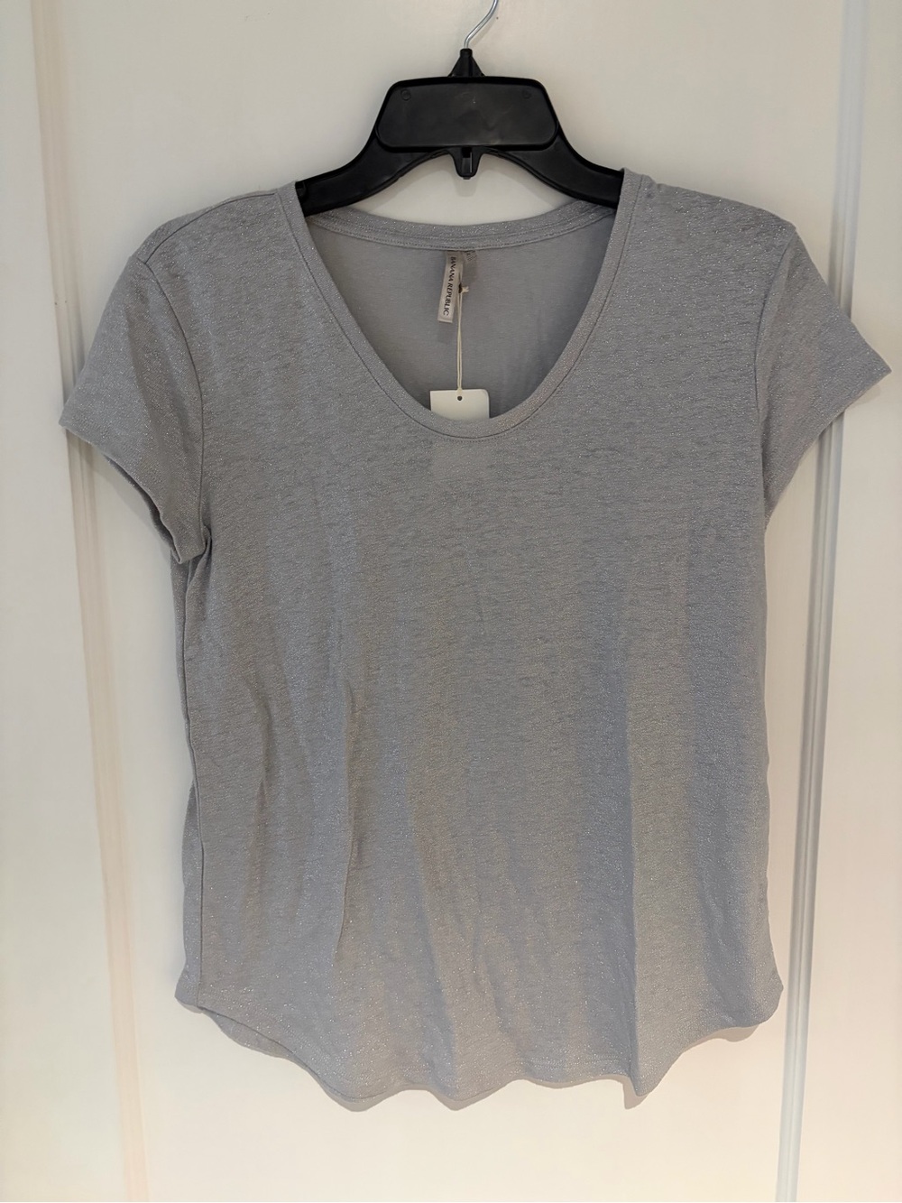 NWT XS Banana Republic Linen Shimmery Silver The Signature Tee